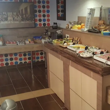 公寓式酒店 市中漫步酒店 3*