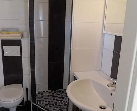 Promenade Aparthotel 3*